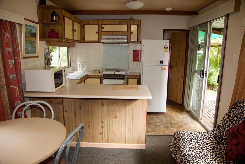Lake Eacham Tourist Park & Cabins Camera foto