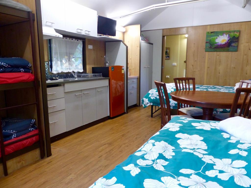 Lake Eacham Tourist Park & Cabins Esterno foto